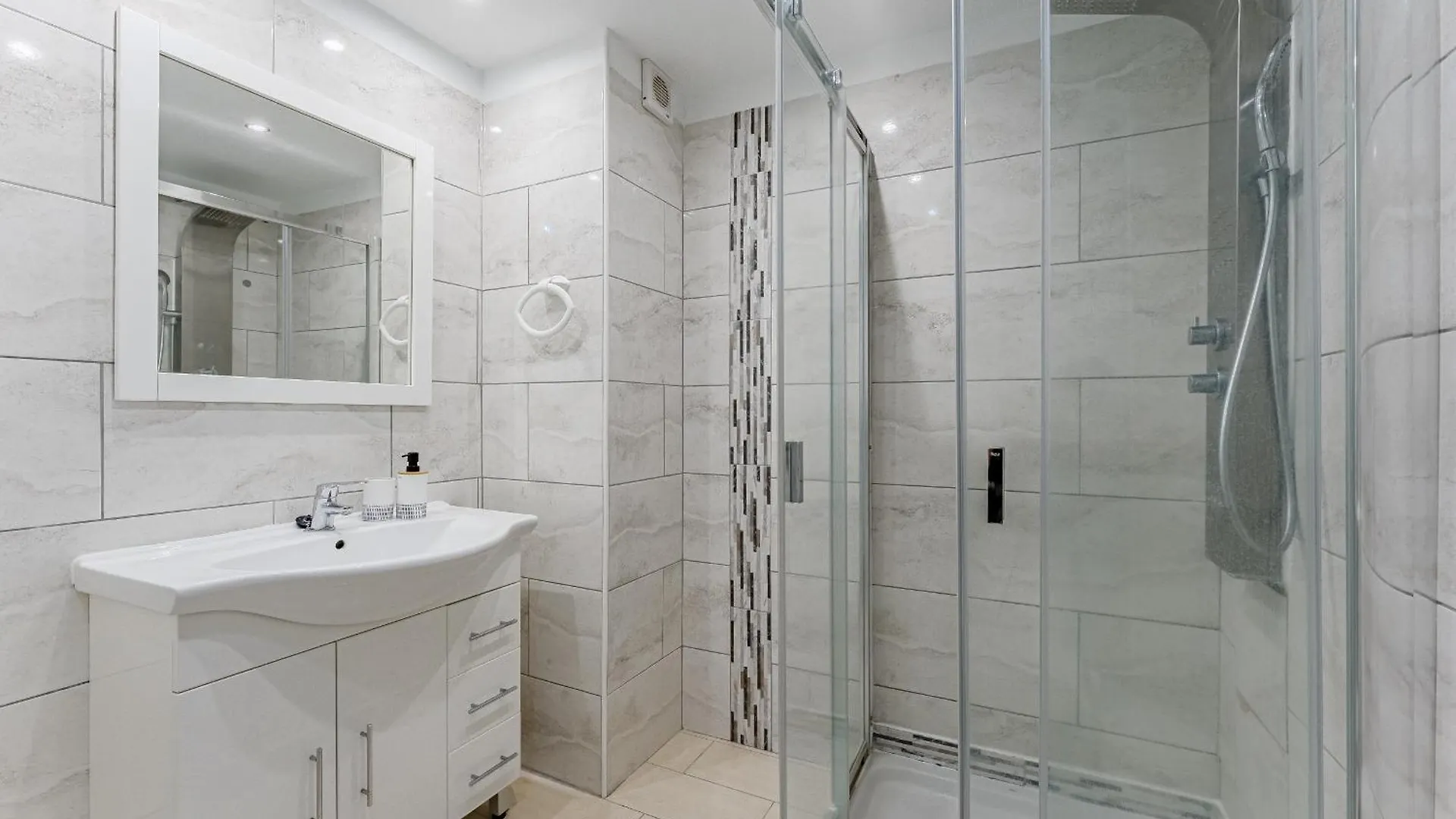 Diamond Family Suite Heated Pool Arona  0*, Arona (Tenerife)