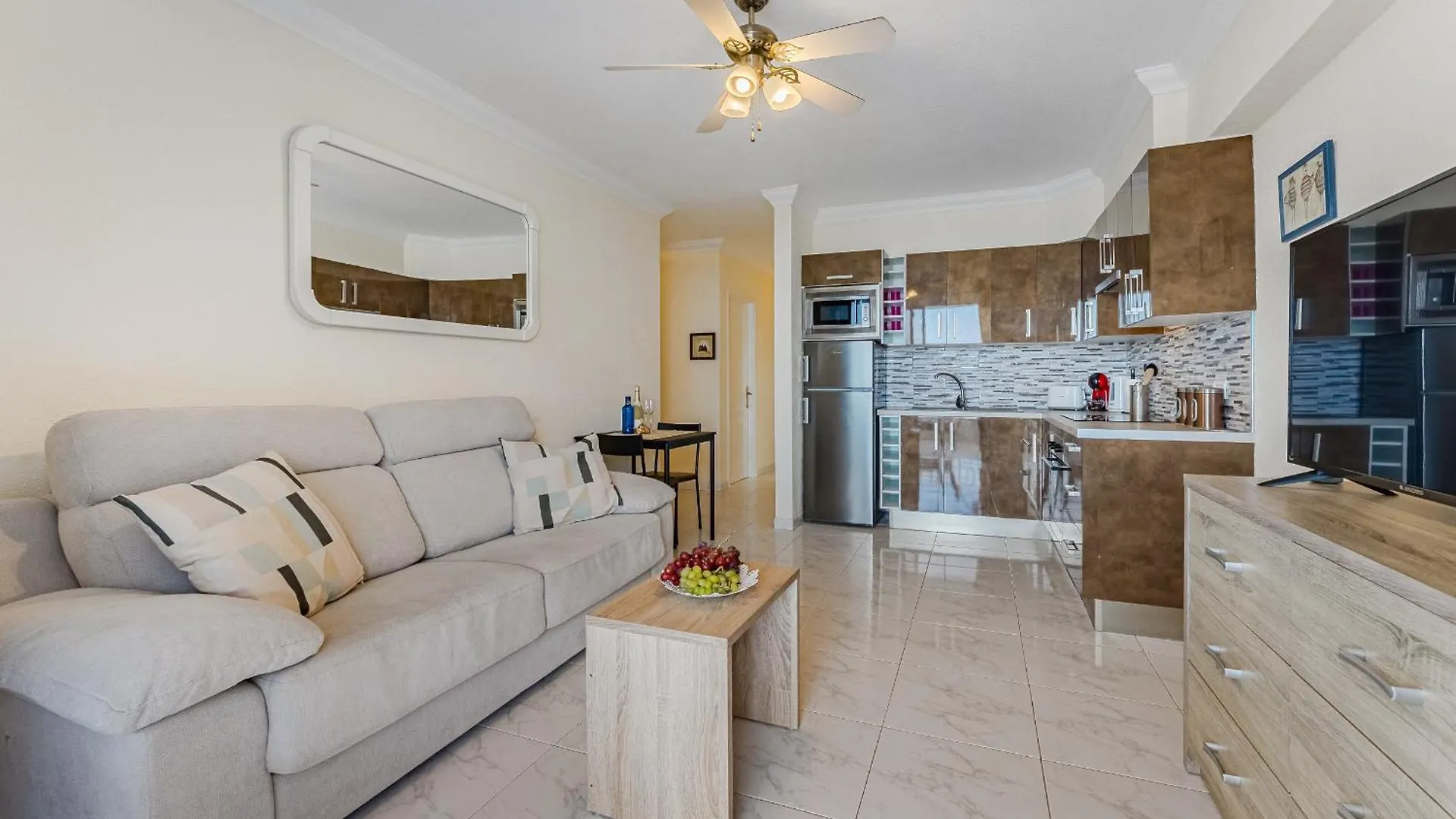 Diamond Family Suite Heated Pool Arona  Arona (Tenerife)